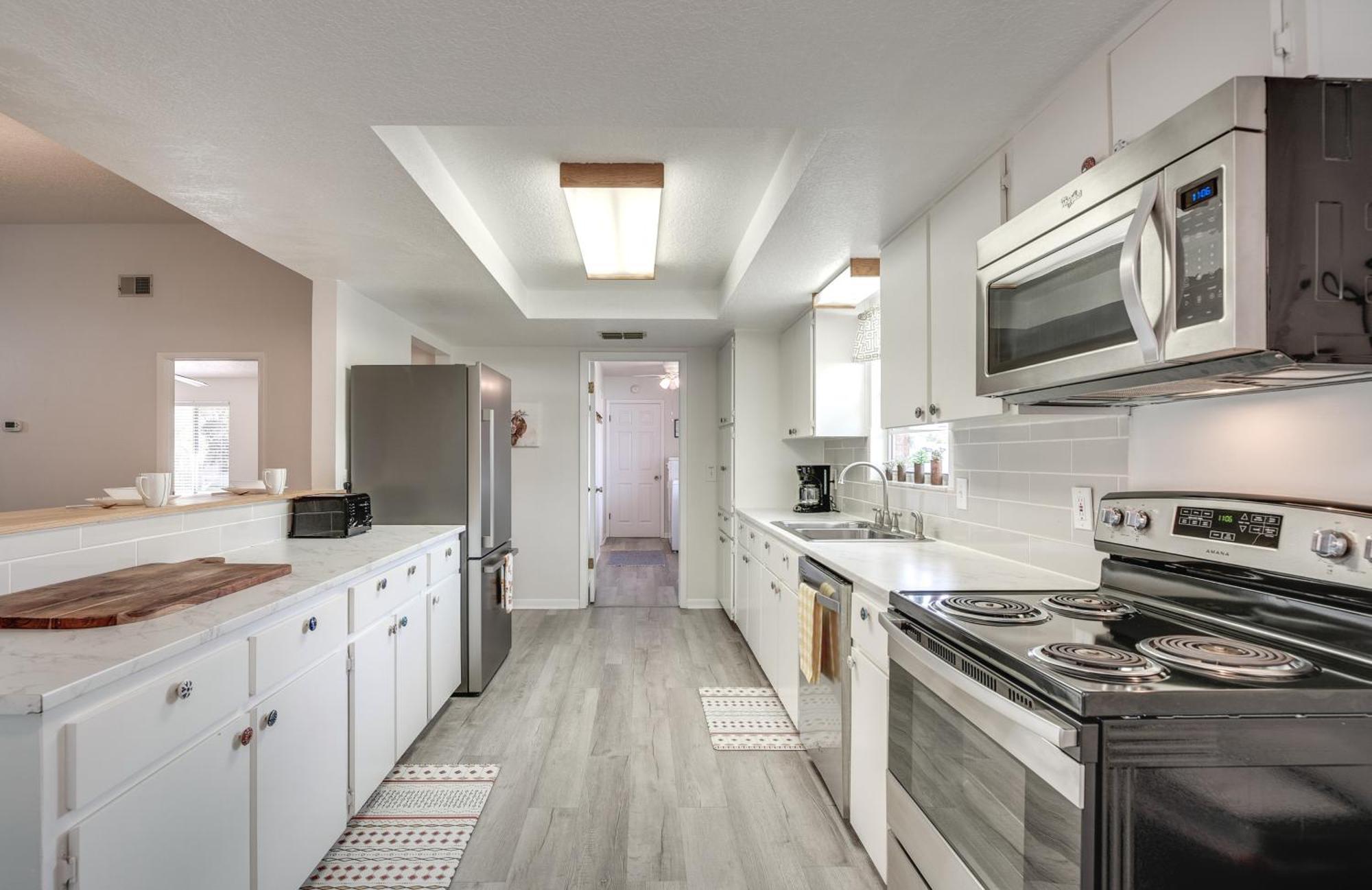 Вилла Spring Hill Retreat With Heated Pool And 4-In-1 Grill Экстерьер фото