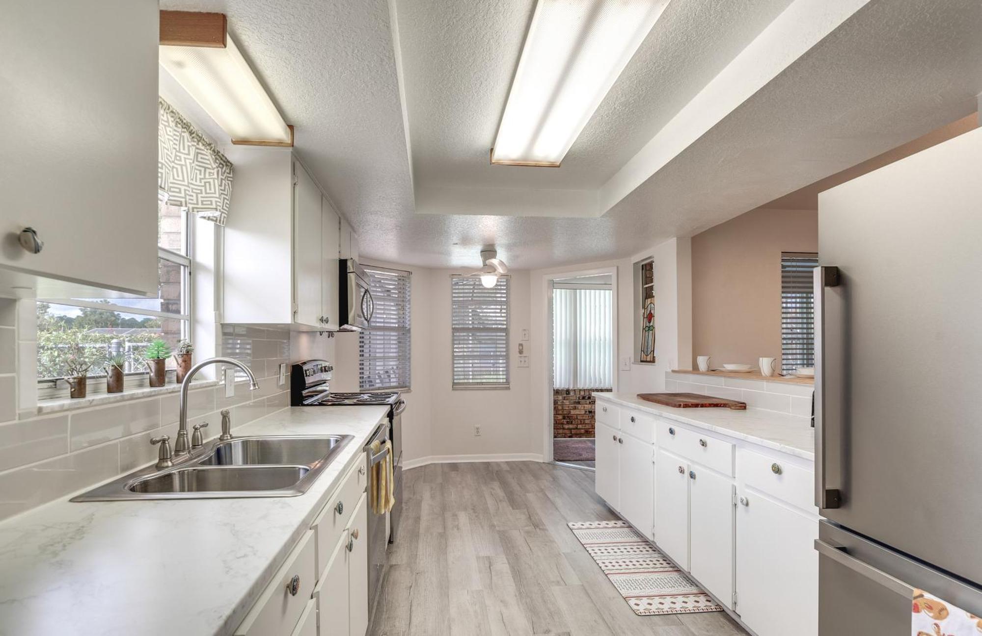 Вилла Spring Hill Retreat With Heated Pool And 4-In-1 Grill Экстерьер фото